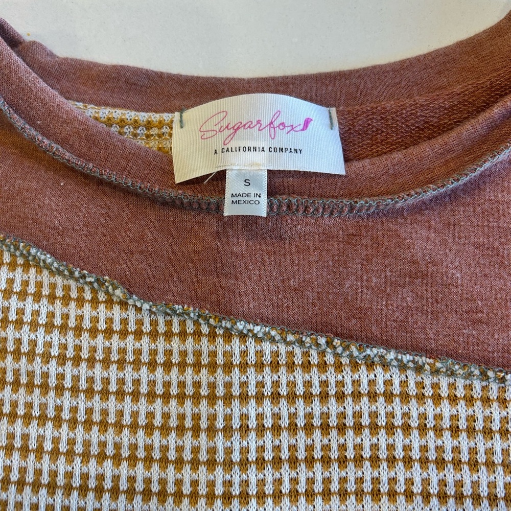 Sugarfox Patchwork Two Tone Aztec Outseam top - Picture 5 of 8